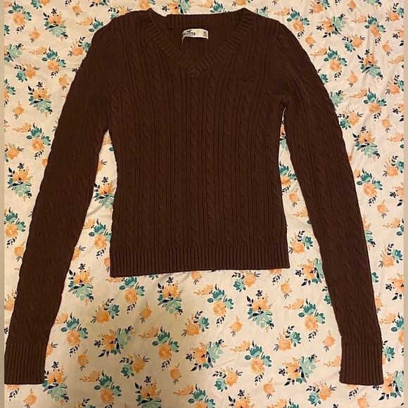 Cable-Knit Icon V-Neck Sweater - Picture 1 of 4